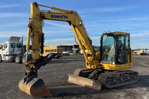 Komatsu PC300-6 Excavator